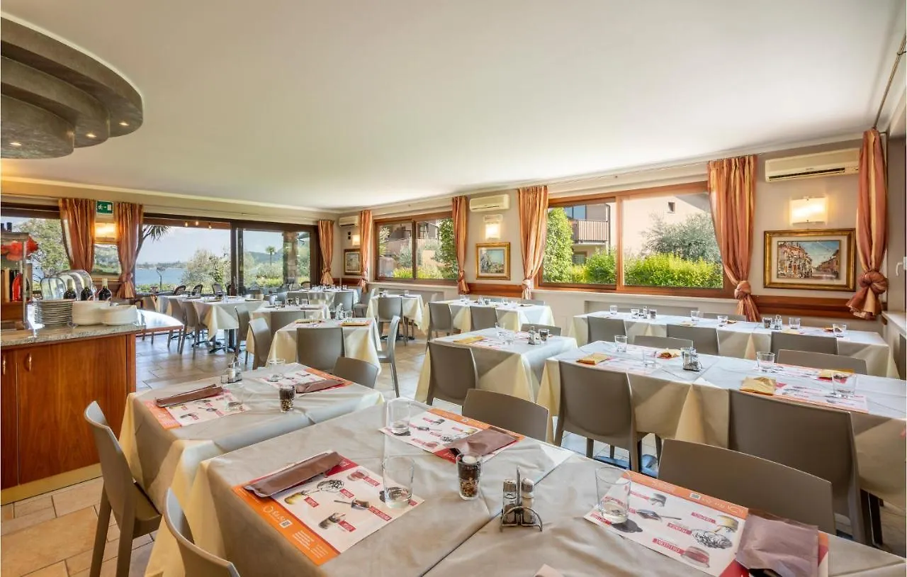 Suite Living Deluxe Raffa Ιταλία