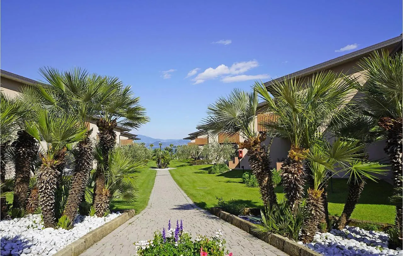 Suite Living Deluxe Raffa Apartman
